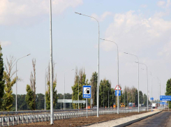 Трассу, связывающую Таганрог с Крымом, постепенно расширяют до четырех полос