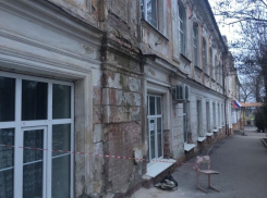 Благодаря «Блокноту» власти возьмутся за ремонт престижного лицея №4