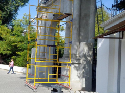 Подрядчик, делавший ремонт Петровской, подставил администрацию парка под крупный штраф