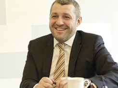 Кресло директора или мандат депутата предпочтет Гендиректор Александр Попов в Таганроге