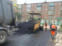 Глава администрации Таганрога отчитывается о ремонте дорог: жители задают вопросы