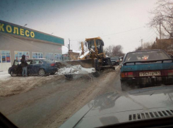 Таганрогские автолюбители обвиняют дорожных рабочих во вредительстве