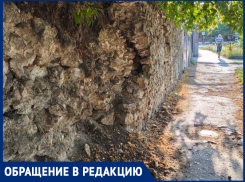 По некоторым улицам Таганрога стоит ходить с опаской 