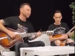 «Станете для чистеньких нерукопожатыми», - побывав на Донбассе Рома Зверь сочинил песню