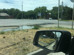 Фонтаны с питьевой водой продолжают литься  по улицам Таганрога