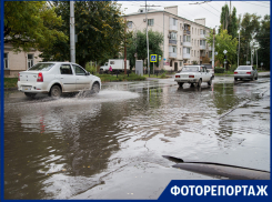 Не переставая бьют фонтаны от Водоканала в Таганроге
