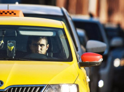 Берегись автомобиля! - в Таганроге такси главные участники ДТП