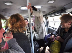 Шутка асоциального персонажа в таганрогской маршрутке рассмешила пассажиров
