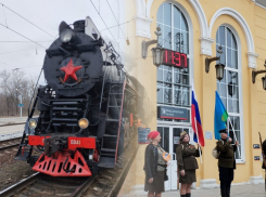 Поезд на паровозной тяге приезжал в Таганрог в праздничные дни