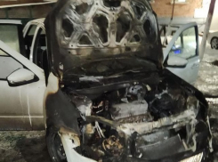 Прошлым вечером в Таганроге случился еще один пожар – горела машина