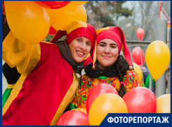 Таганрожцы дружно проводили Масленицу