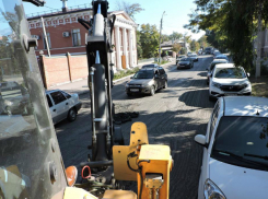 Дорожный ремонт на Греческой вызвал восторг  таганрожцев