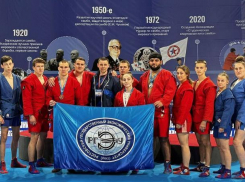 Золото, серебро и две бронзы: таганрогские студенты-самбисты блеснули на чемпионате России