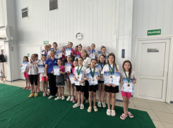 Таганрогские русалки покорили Адыгею: золото, серебро и бронза в синхронном плавании