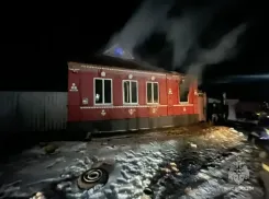 «Сначала свет замигал»: неисправный обогреватель лишил жилища семейную чету под Таганрогом