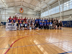 Таганрогские волейболистки взяли 4-е место в составе сборной области