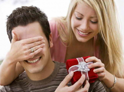 Таганрожец украл у сожительницы свой подарок на 23 февраля