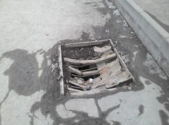 Дома Таганрога стоят в воде, а «Городское хозяйство» считает удовлетворительным состояние