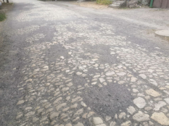 Как сделать достопримечательность в Таганроге? Достаточно забыть о дороге на сто лет 