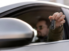 Таганрожец отдал машину на ремонт и чуть не лишился ее