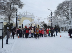 50 таганрожцев приняли участие в новогоднем забеге