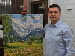 6 сентября свой день рождения празднует художник из Таганрога Алексей Адамов