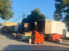 Нелегалы и мигранты: в Таганроге устроили облаву на уличных торговцев