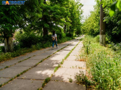 В Таганроге наконец отремонтируют тротуар по переулку Смирновскому