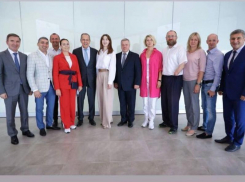 Министр иностранных дел Сергей Лавров встретился с таганроженкой Еленой Осиповой