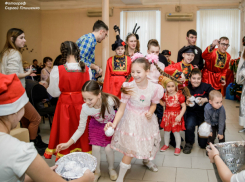 Таганрогский институт имени Чехова провел новогоднюю программу для детей-инвалидов