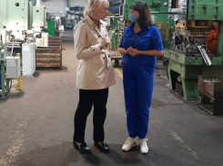 Странное знакомство:замглавы Таганрога гуляет по пустым цехам ООО «Мегалист-Таганрог»