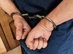 В Таганроге ФСБ за взятку задержали сотрудника МВД