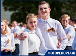 «Вальсом Победы» почтили память героев войны учащиеся Таганрога