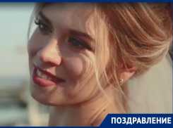 Мужчины «Блокнот Таганрог» поздравляют всех женщин с 8 Марта!