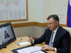 Ракетная атака на Таганрог: пострадало промышленное предприятие, 14 автомобилей сгорело