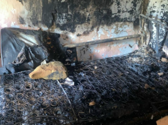 Осталась обугленная кровать: пожар в пригороде Таганрога