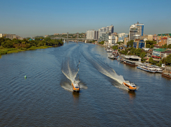 Таганрожцы встречают новую эру речных пассажирских перевозок