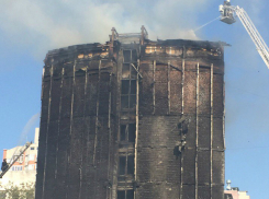 Задыхающиеся от дыма ростовчане в панике выпрыгивали из окон пылающего бизнес-отеля