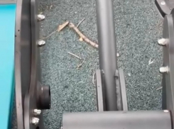 Болты выпали, чинили, выпали снова: хроники таганрогского ремонта