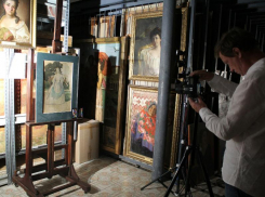 Реставраторы Русского музея изучили пострадавшие от взрыва в Таганроге картины