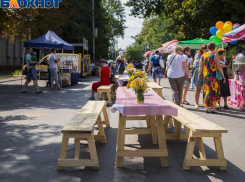  В Таганроге ограничат движение в центре города из-за фестиваля «Зонтичное утро»