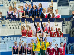 Таганрогские батутисты привезли 10 медалей с Чемпиона России