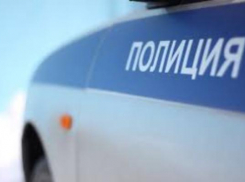 Кулачная расправа из-за телефона обойдется двум таганрожцу семью года тюрьмы