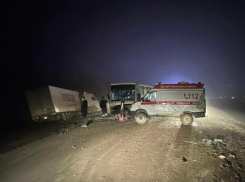 Массовое ДТП произошло под Самбеком с участием автомобиля «скорой помощи» 