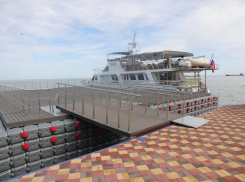 В марте в Таганрог привезут понтоны для плавучего причала 