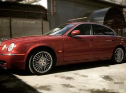 В Таганроге продают коллекционный автомобиль премиум-класса, на котором почти не ездили