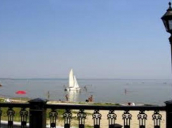 В Таганроге готовятся к пляжному сезону