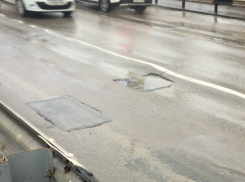 Коммунальщики борются с обильными осадками и «прославляют» Бакинский мост