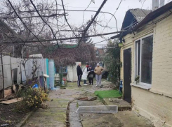 Последствия ночной атаки в Таганроге: комиссия зафиксировала повреждения 24 домов и 5 автомобилей