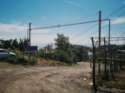 Таганрожцы требуют срочно построить безопасный подъезд к спортивному объекту федерального значения